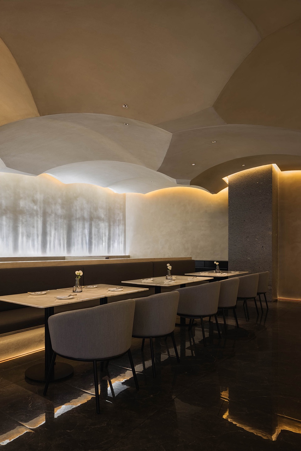 Tarentum Bar Restaurant China by MARS Studio