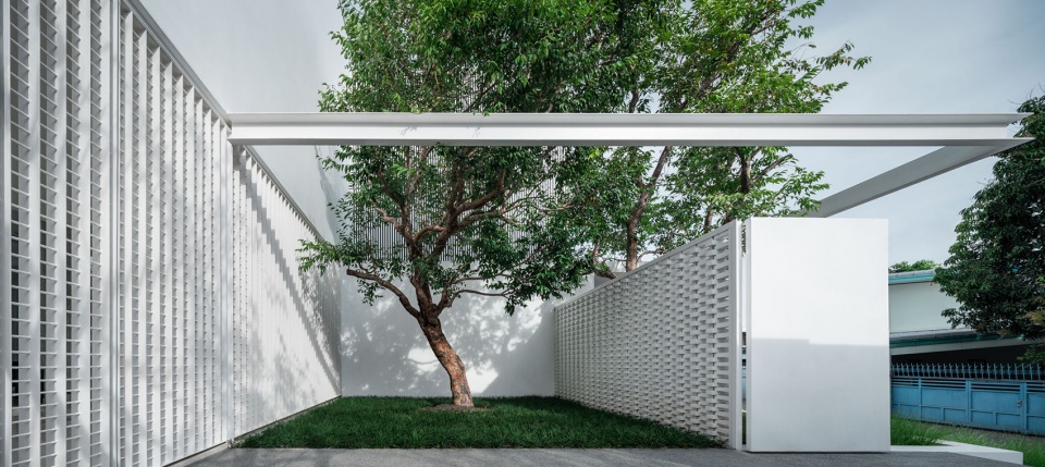 VEIL HOUSE by Ayutt and Associates design