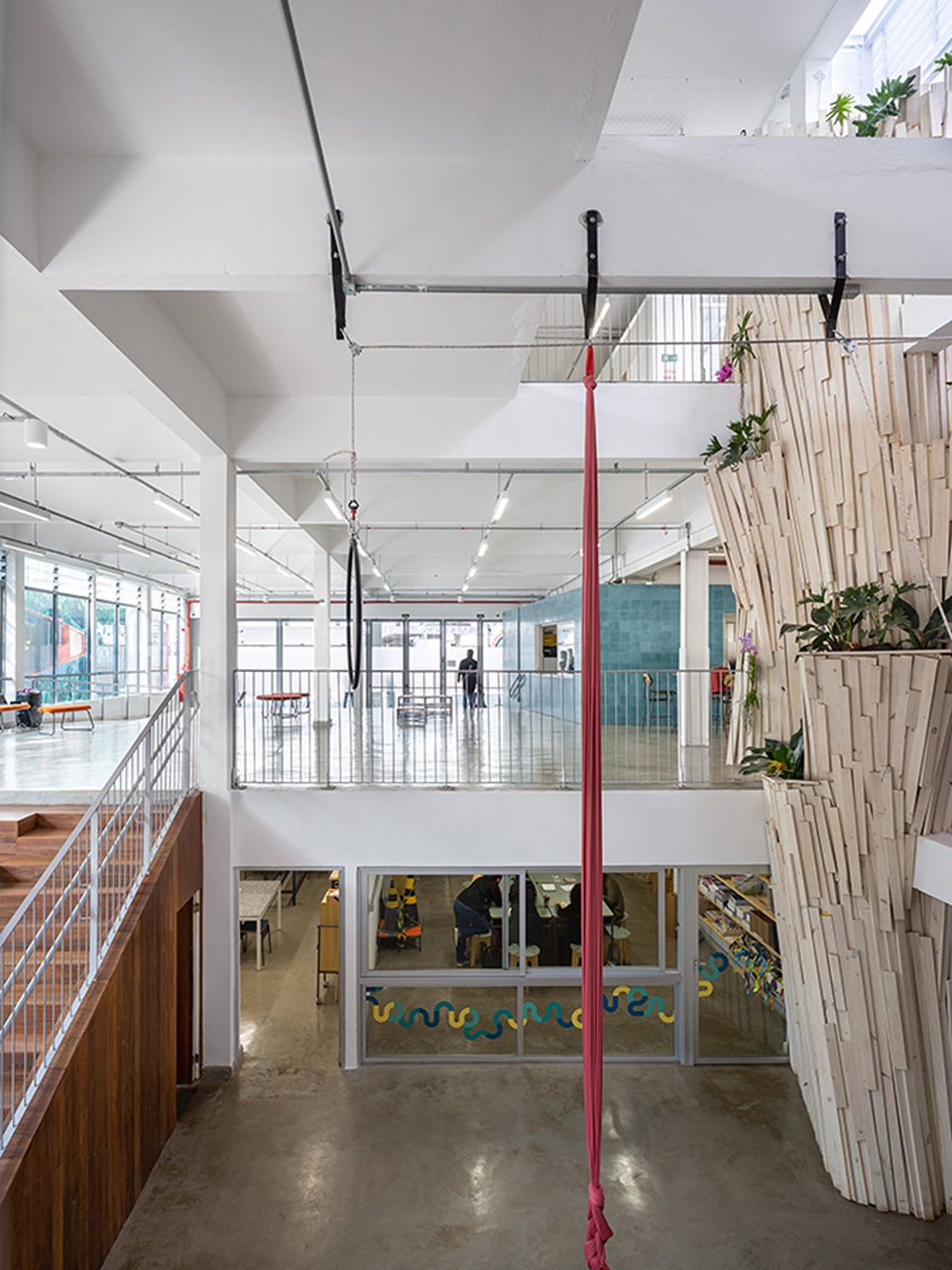 Camino School headquarters by Gusmao Otero Arquitetos Associados