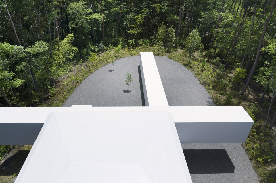 culvert guesthouse by nendo