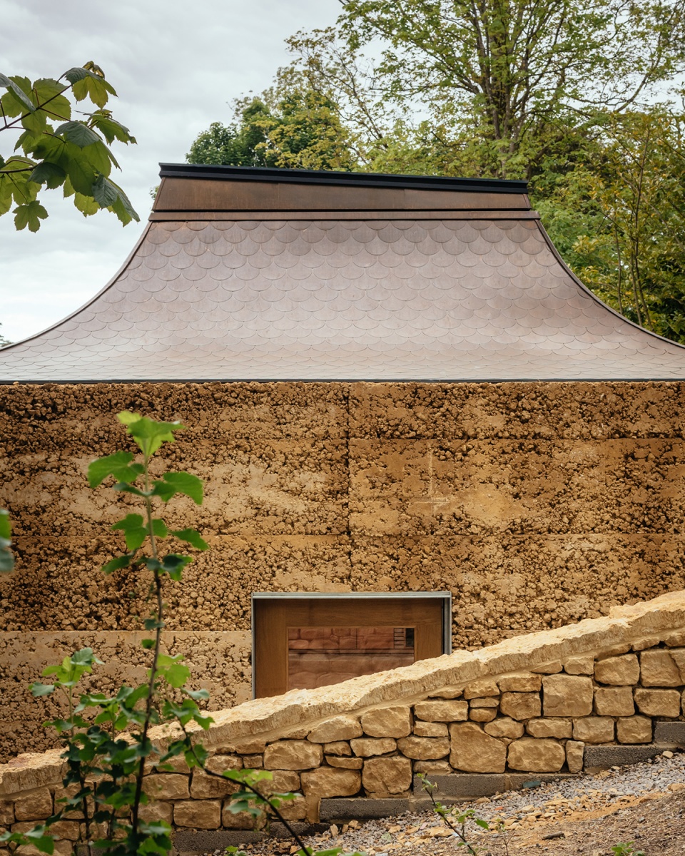 yoga studio hadspen house by invisible studio