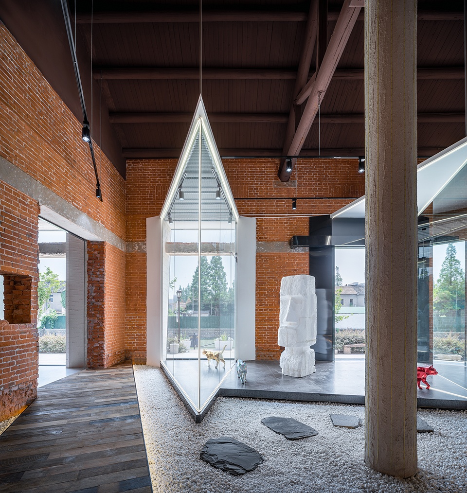 Cloud granary building renovation Shanghai Xigu Art Museum China by DCDSAA Architecture Office