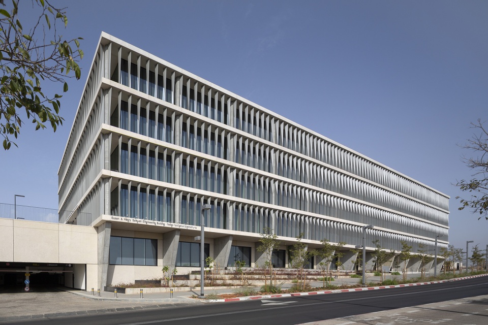 特拉维夫大学工程学院半导体研发中心,以色列 / pez   zarhy