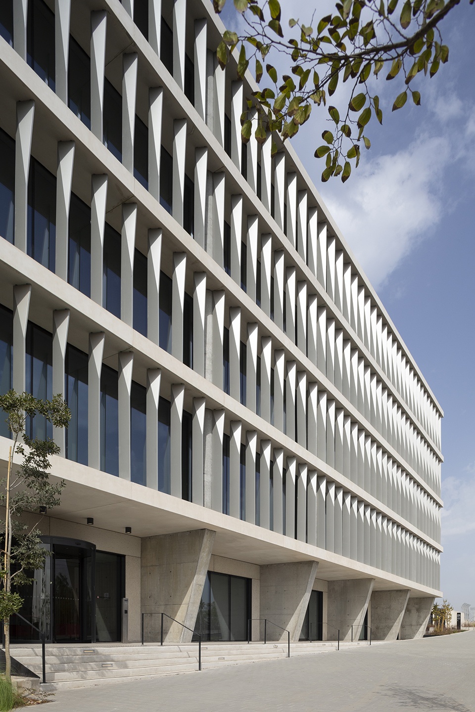 Faculty of Engineering TAU by PEZ Zarhy Architects