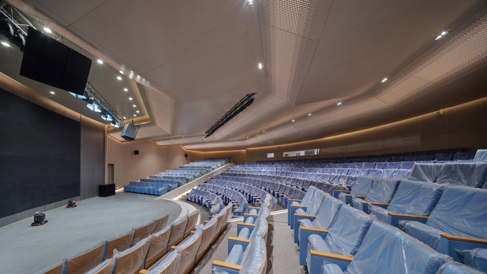 green valley art center by scenic architecture office