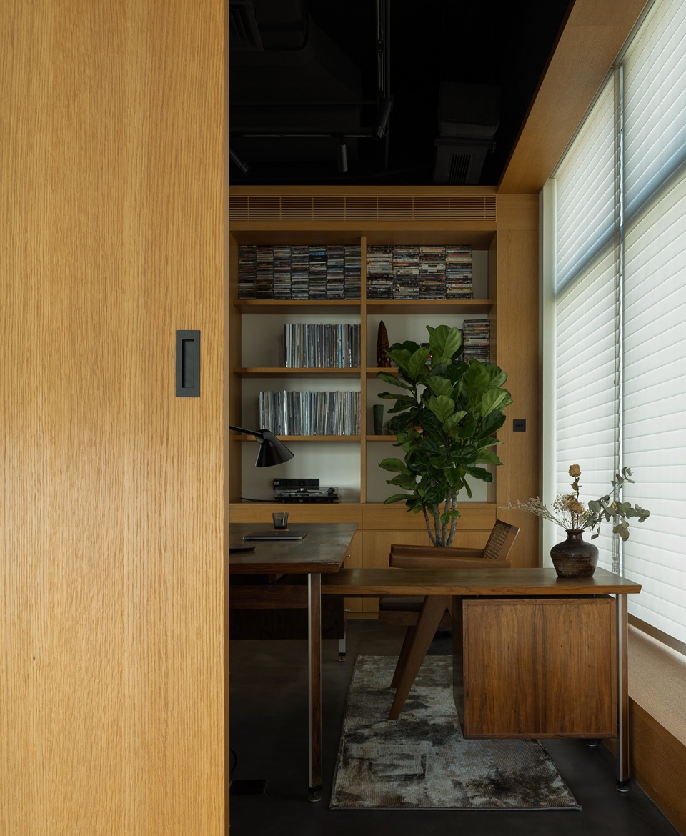 more than arch working space by more than arch studio