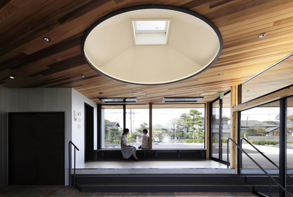 otsuka family clinic by sugawaradaisuke architects
