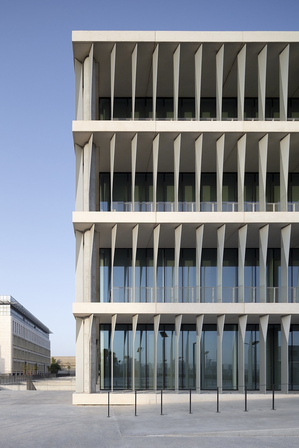 Faculty of Engineering TAU by PEZ Zarhy Architects
