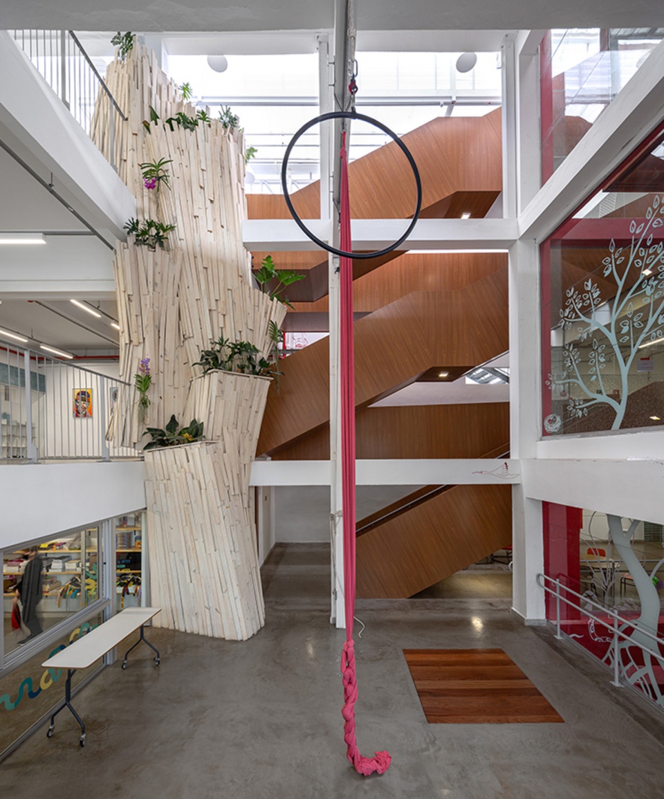 Camino School headquarters by Gusmao Otero Arquitetos Associados