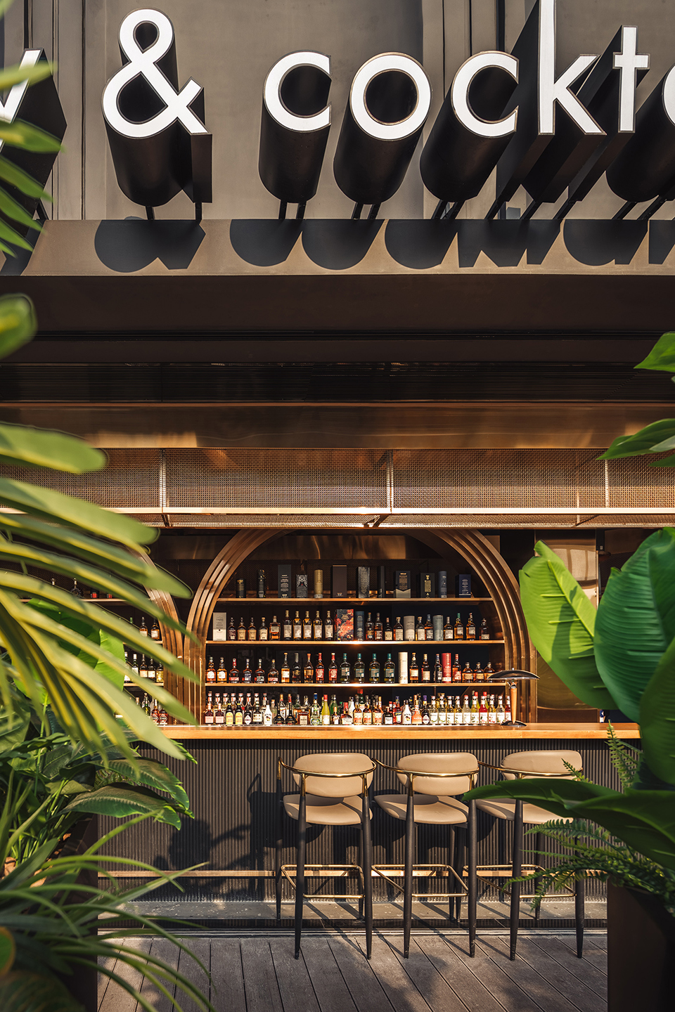 TIME bar, China / ARCHIHOPE 谷德设计网