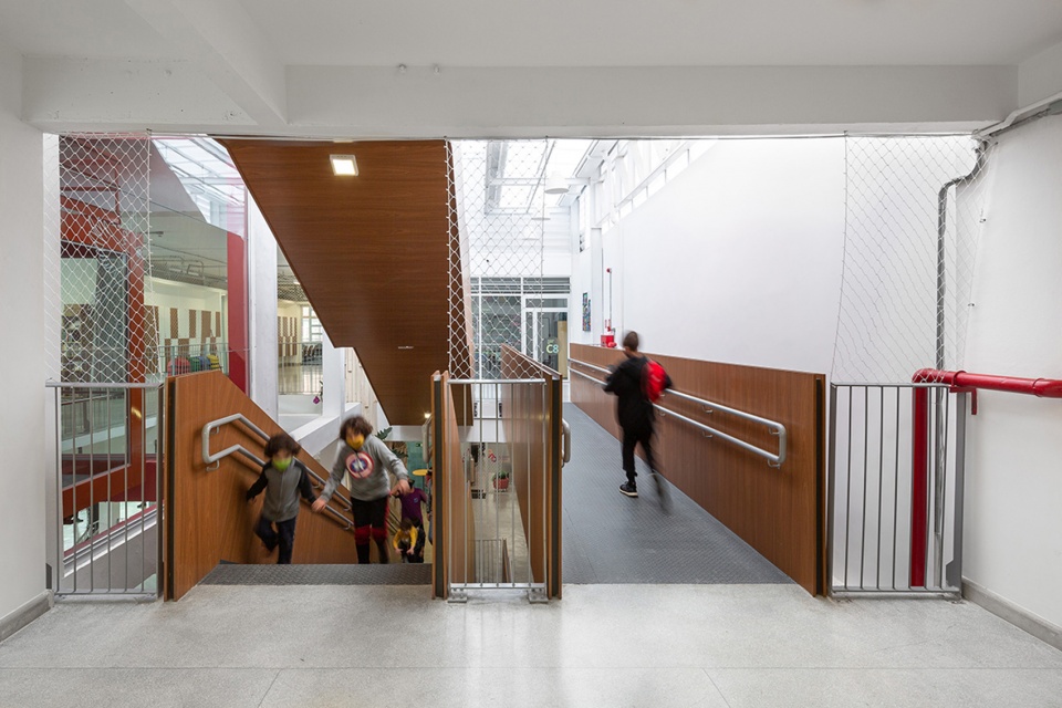 Camino School headquarters by Gusmao Otero Arquitetos Associados