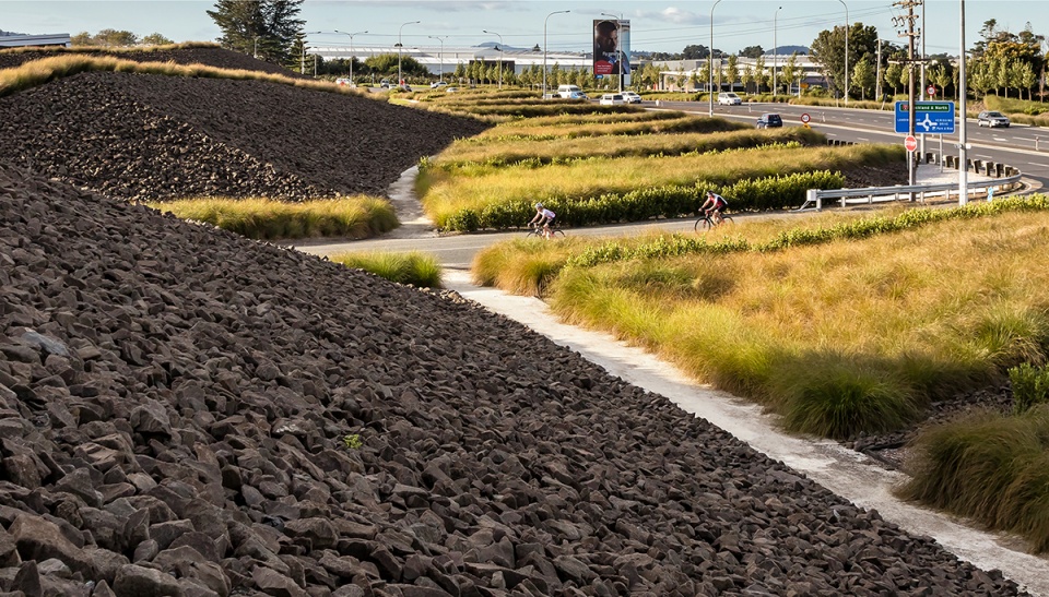 2021 asla general design award of honor auckland international airport surfacedesign inc