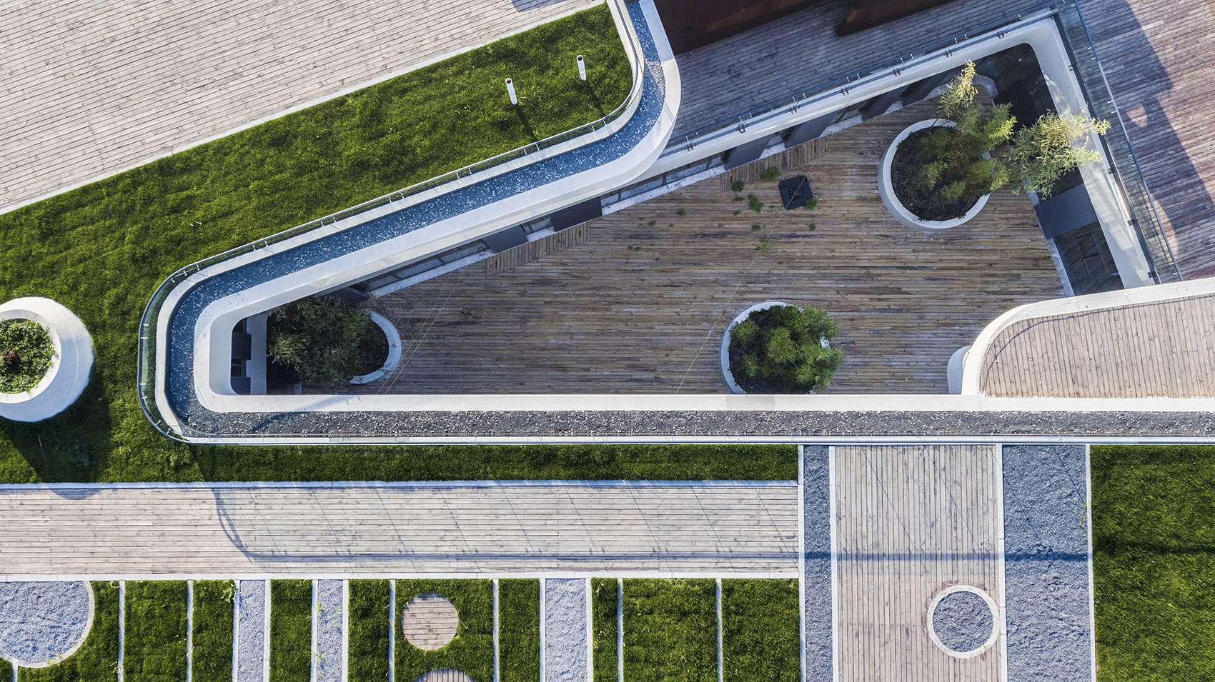 Architectural Design of Tianmu Lake Exhibition Hall by NANJING YANGTZE