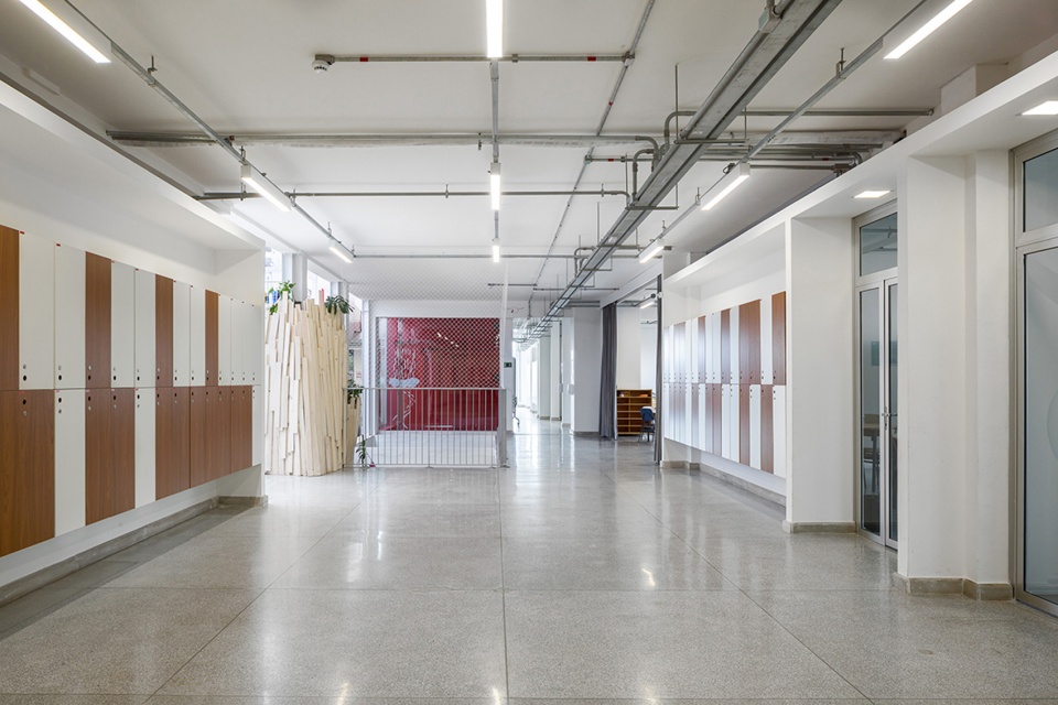 Camino School headquarters by Gusmao Otero Arquitetos Associados