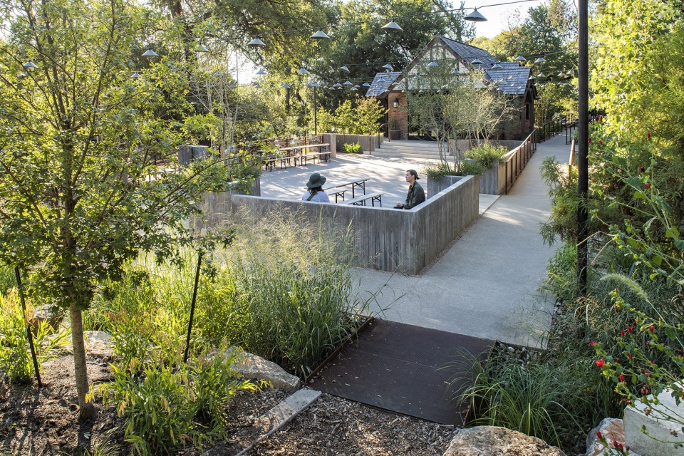 kingsbury commons at pease park by clayton korte