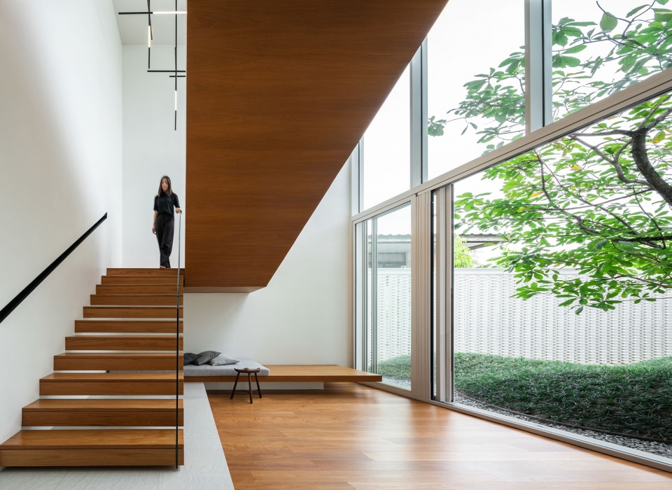 VEIL HOUSE by Ayutt and Associates design
