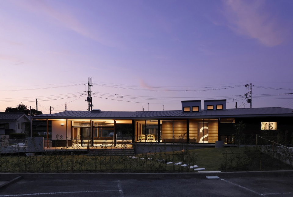 otsuka family clinic by sugawaradaisuke architects