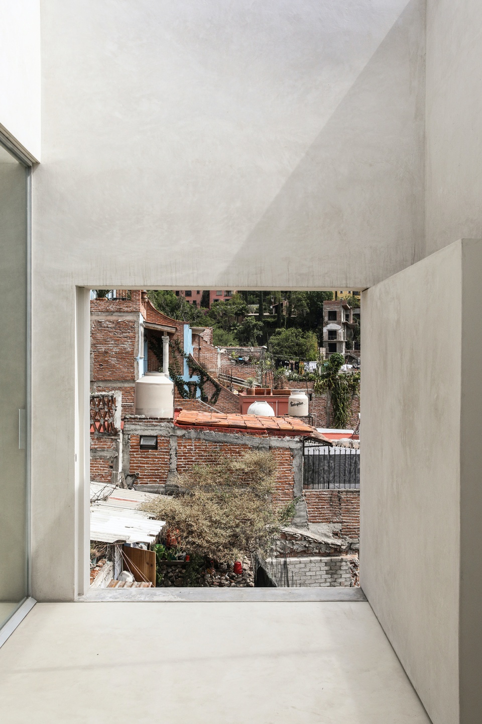 sin nombre casa y galeria by associates architecture