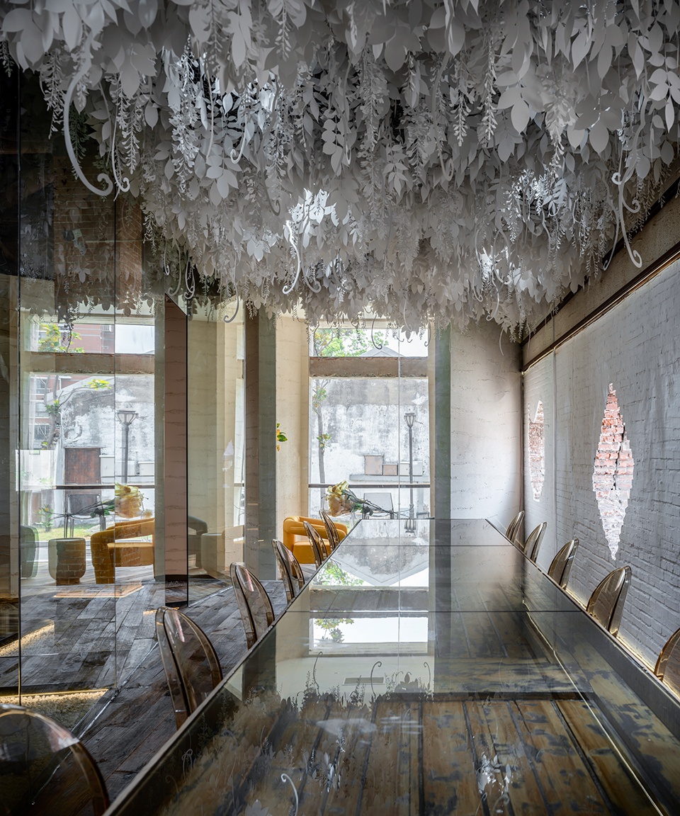 Cloud granary building renovation Shanghai Xigu Art Museum China by DCDSAA Architecture Office