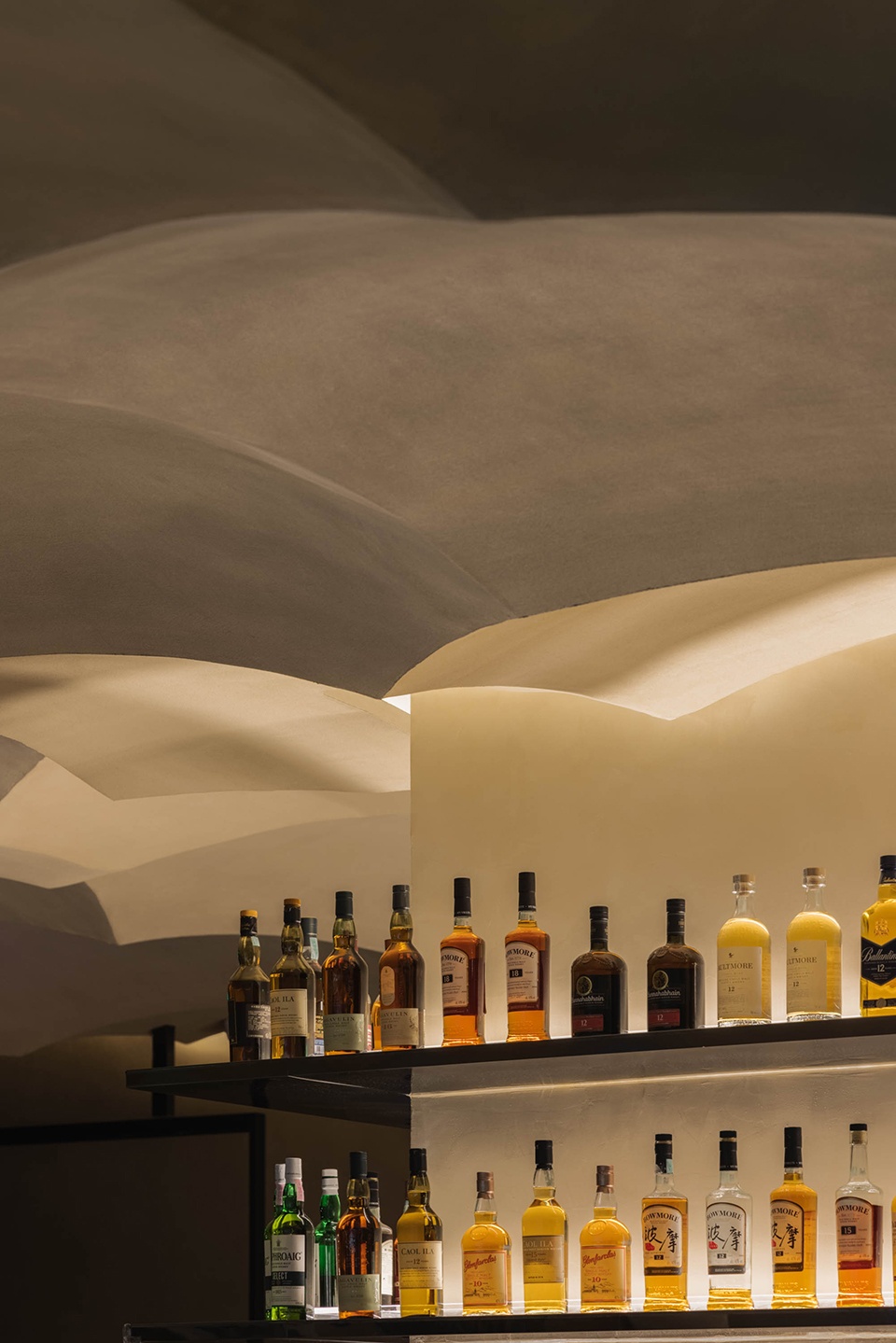 Tarentum Bar Restaurant China by MARS Studio