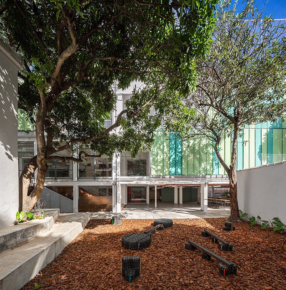 Camino School headquarters by Gusmao Otero Arquitetos Associados