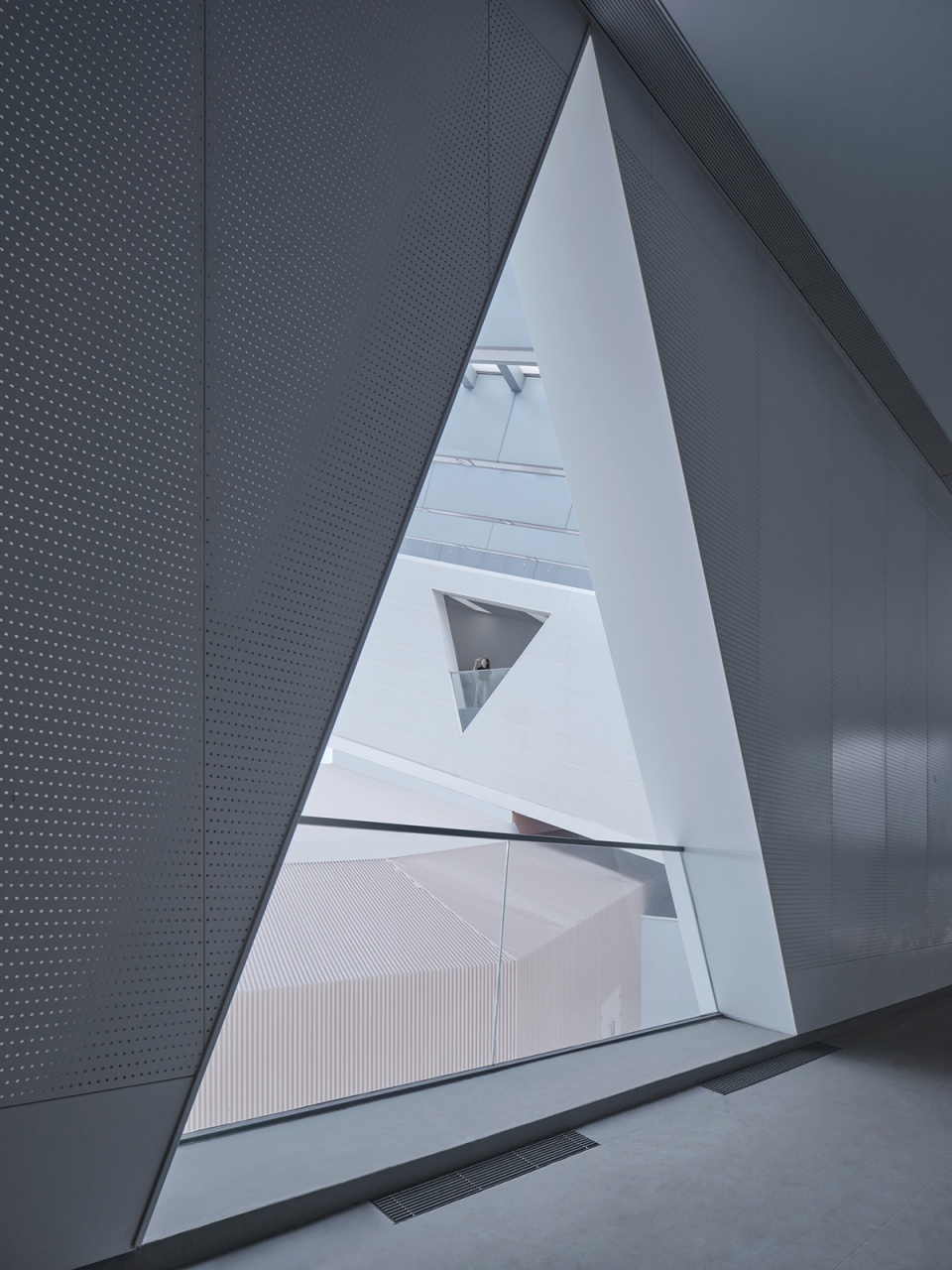 green valley art center by scenic architecture office