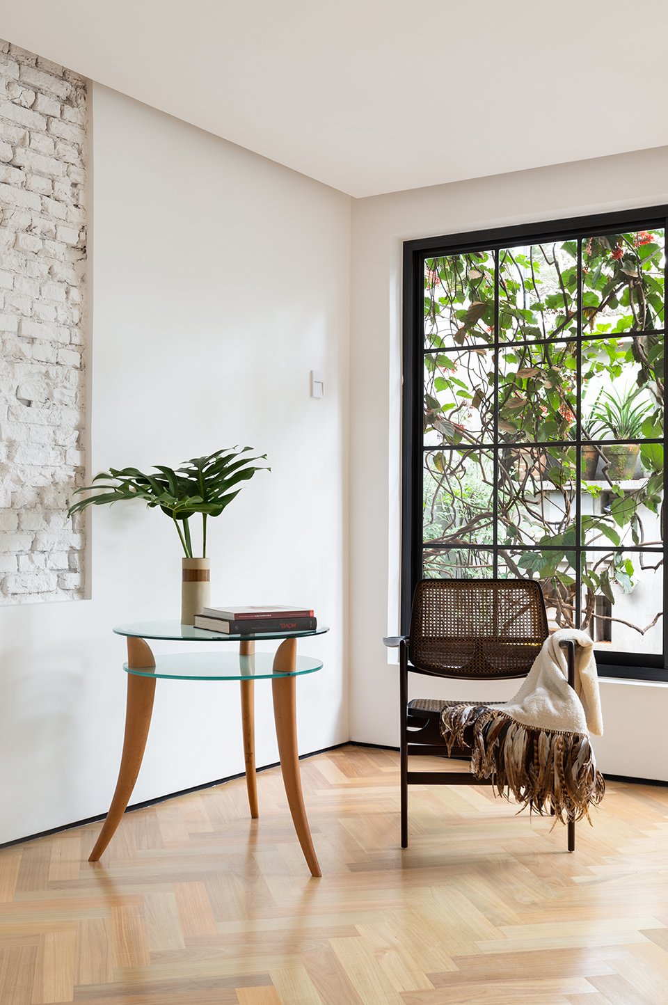 Architectural & Specialty Glass | Hollander Glass - Exotic Window Glass For Apartment Renovation