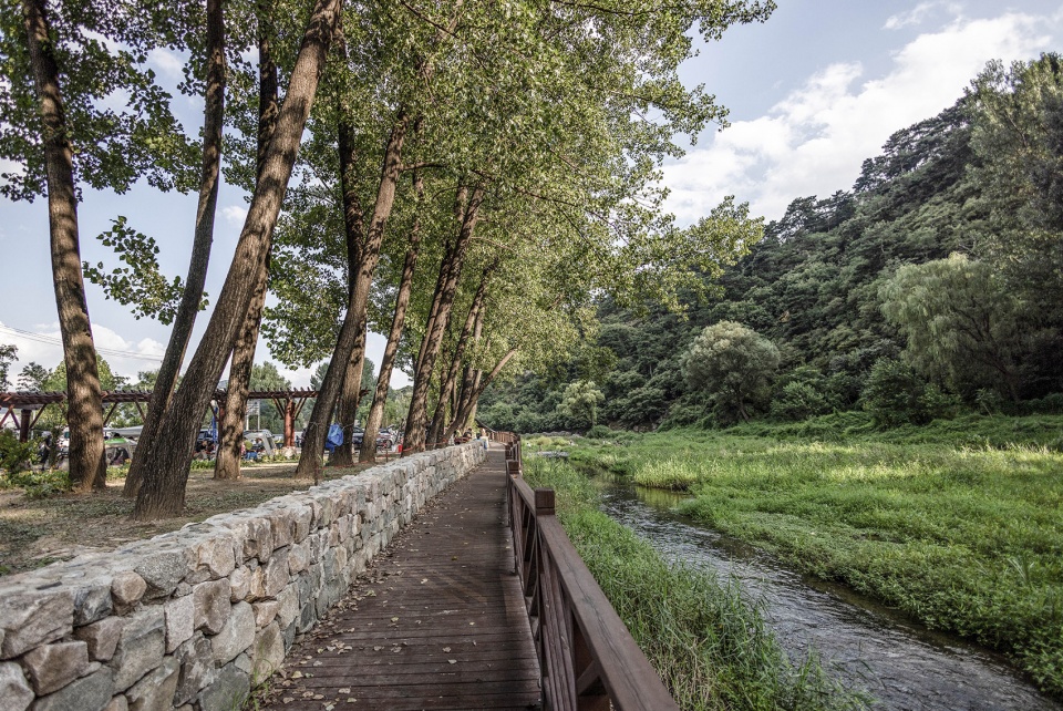 upgrading design of chestnut blossom valley scenic road in bohai town of huairou