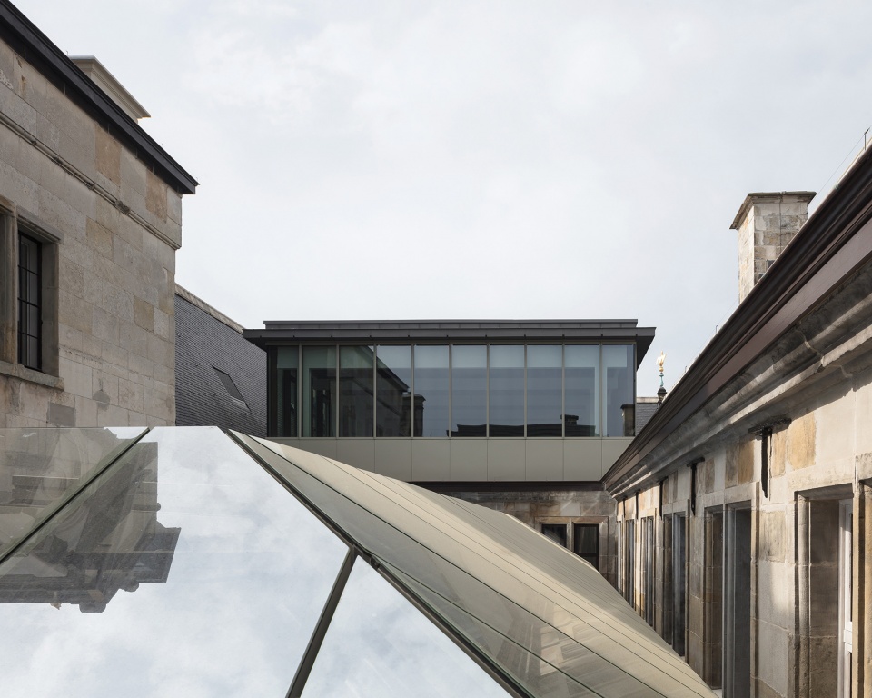 ANTWERP CITY HALL by Hub Bureau bouwtechniek