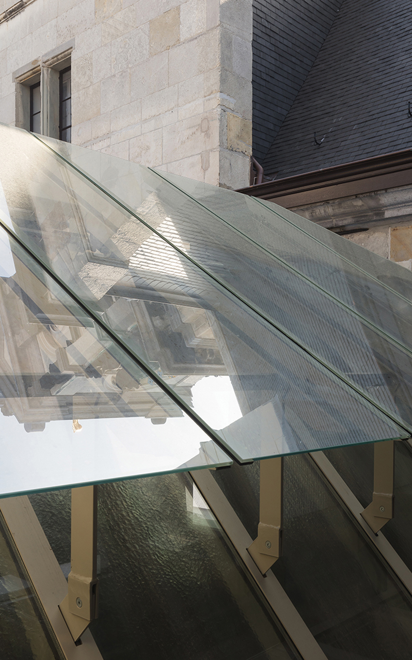 ANTWERP CITY HALL by Hub Bureau bouwtechniek fka