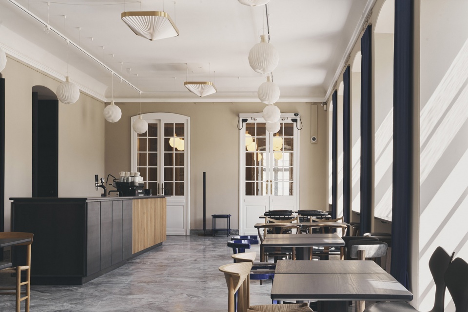 cafe and shop for designmuseum denmark by oeo studio