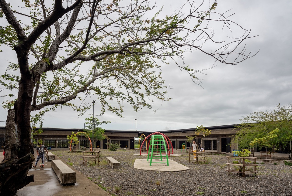 Colegio 29 de Noviembre Taller Sintesis