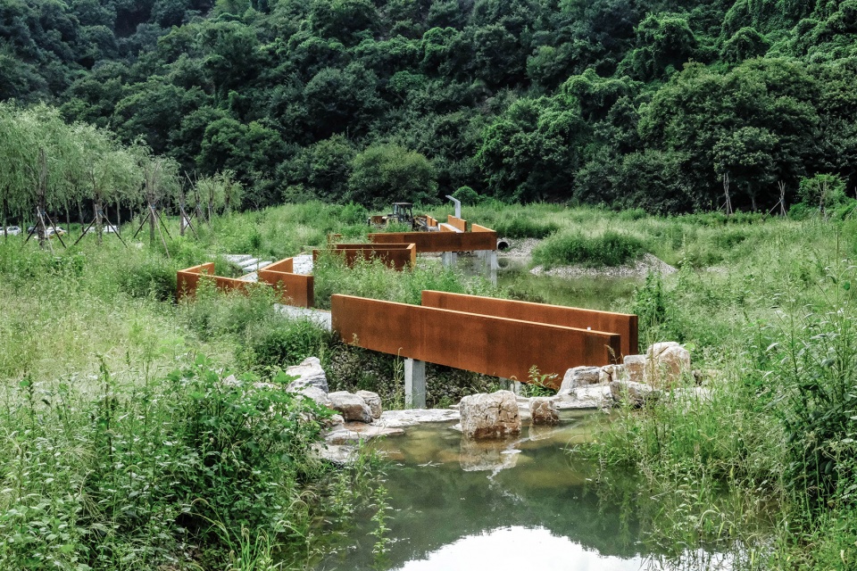 upgrading design of chestnut blossom valley scenic road in bohai town of huairou