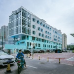 学习层台：深圳福强小学 / 众建筑