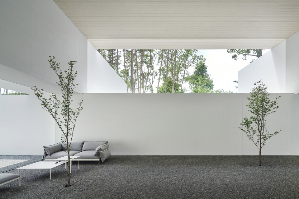 culvert guesthouse by nendo
