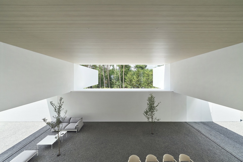 culvert guesthouse by nendo
