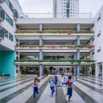 学习层台：深圳福强小学 / 众建筑