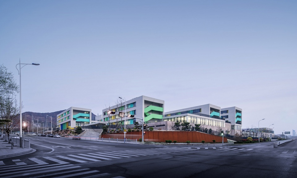 wanghaiyuan school china by architectural design institute of tsinghua university