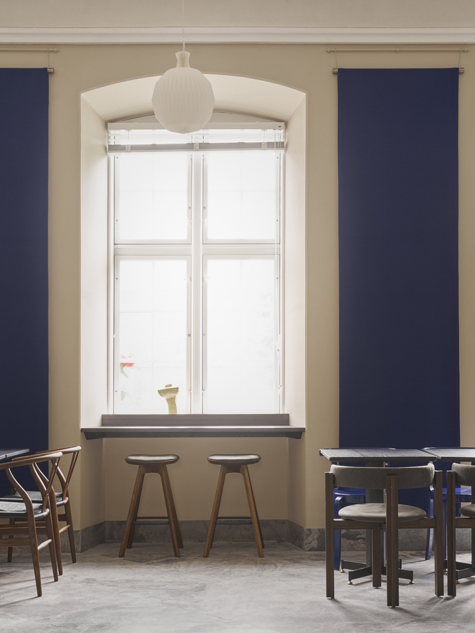 cafe and shop for designmuseum denmark by oeo studio