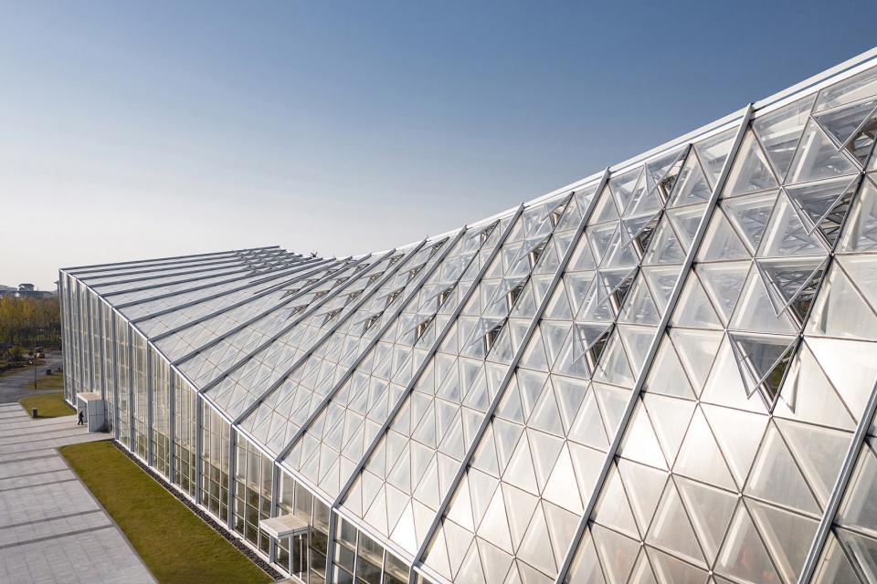 greenhouse of nantong botanical garden by gen architects