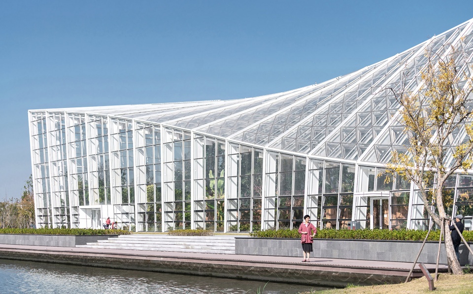 greenhouse of nantong botanical garden by gen architects
