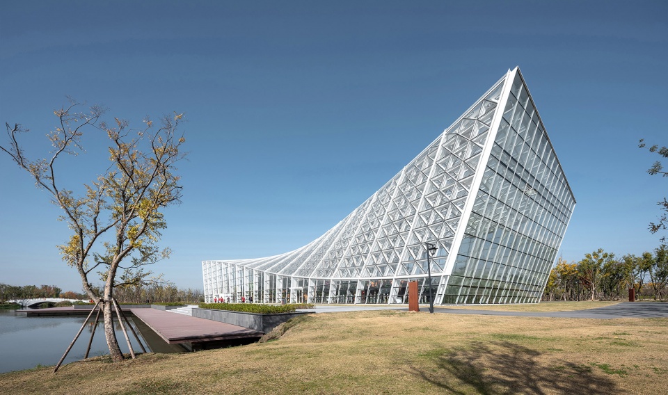 greenhouse of nantong botanical garden by gen architects