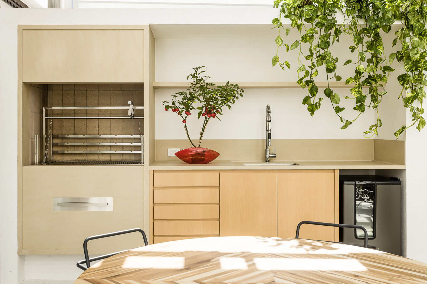 JR House by Pascali Semerdjian Architects 谷德设计网