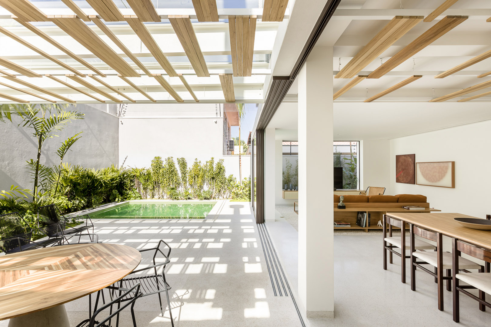 JR House by Pascali Semerdjian Architects 谷德设计网