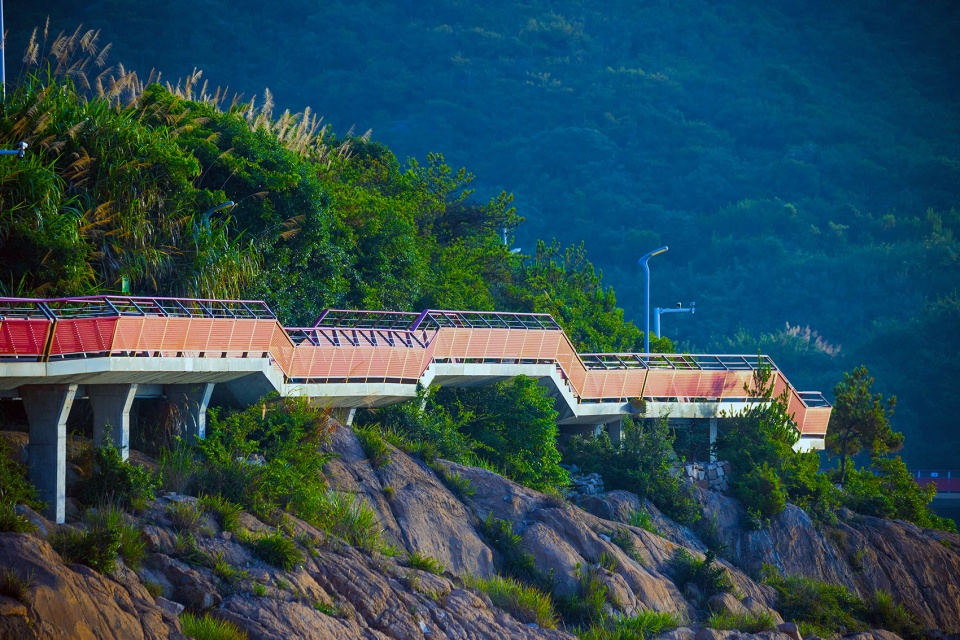 ningbo songlan mountain coastal plank road china by turenscape