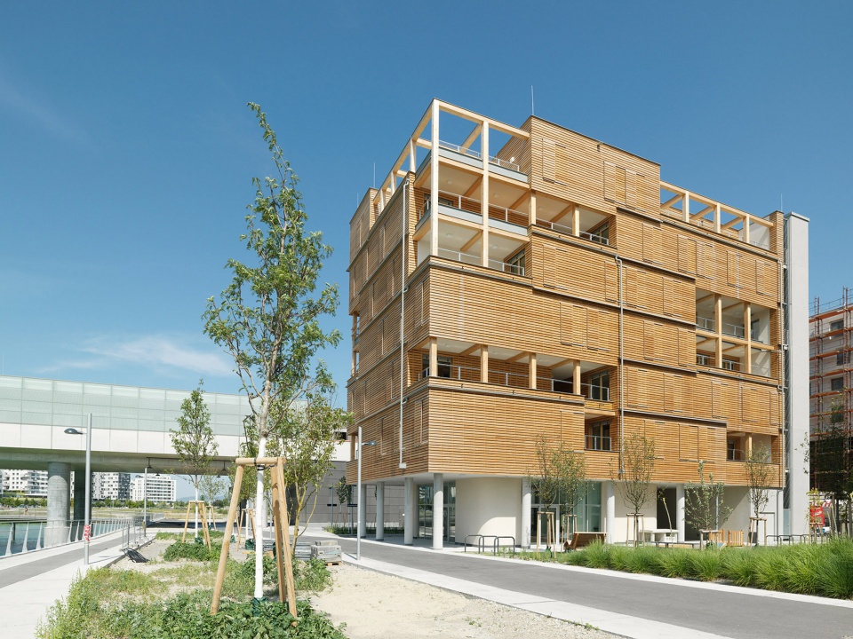 forum am seebogen seestadt aspern vienna by herisalli