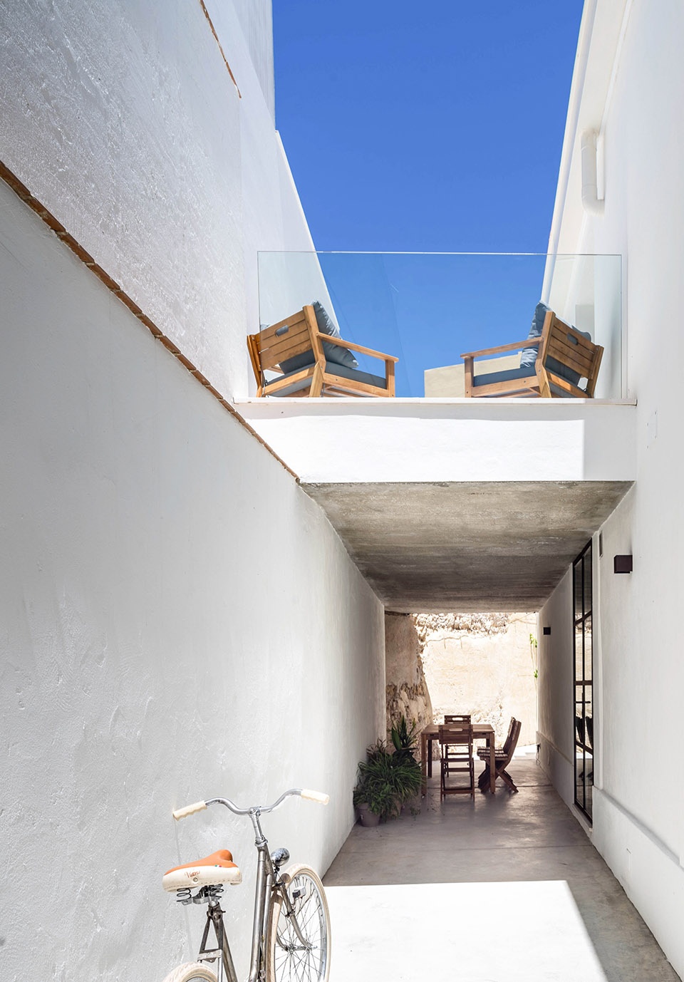 house in a sherry bodega spain by iniesta nowell arquitectos