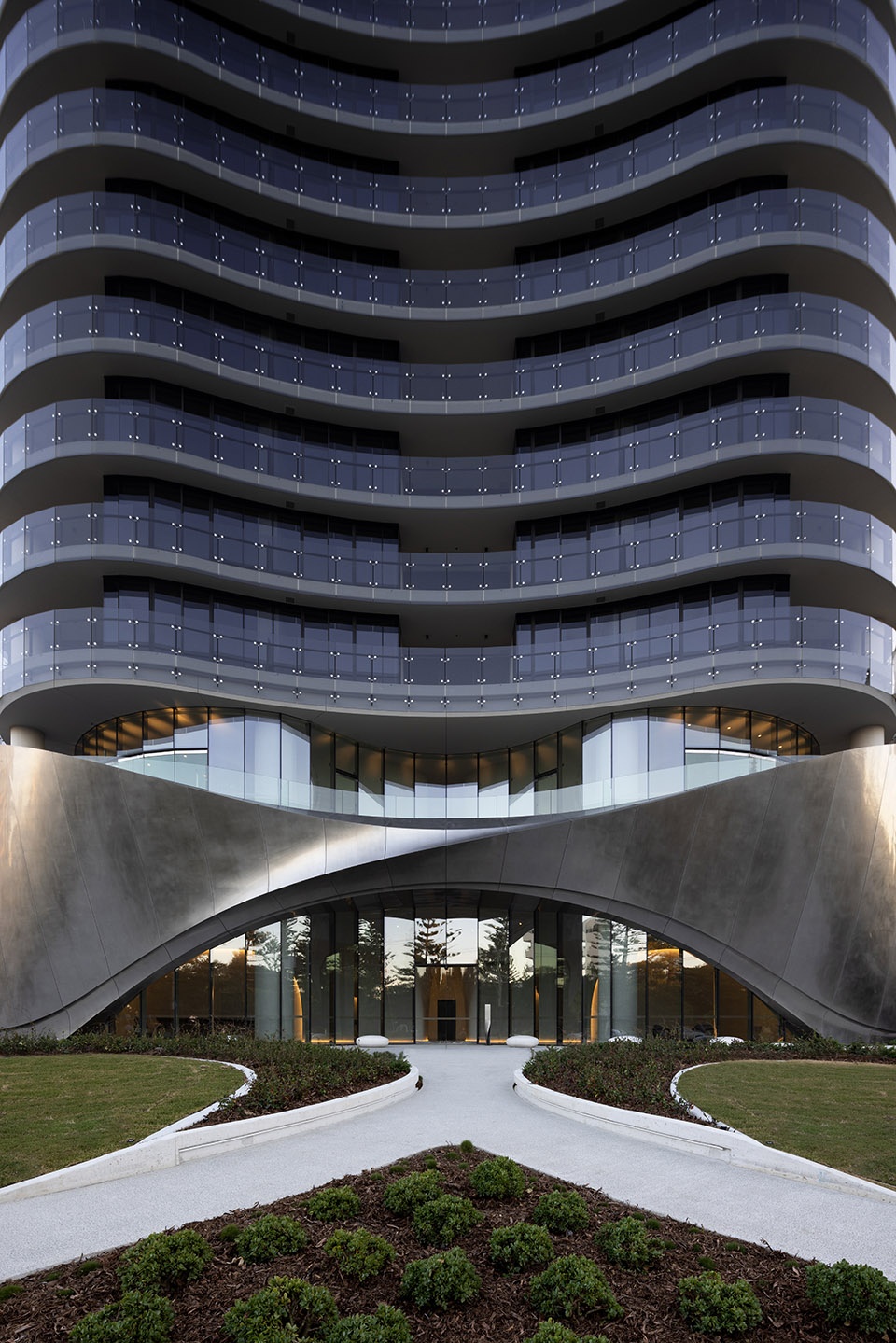 hedges avenue pedestal mermaid beach gold coast by contreras earl architecture
