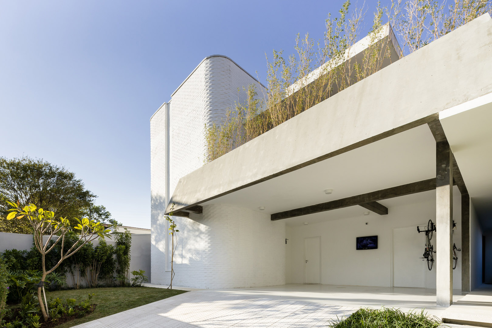 JR House by Pascali Semerdjian Architects 谷德设计网