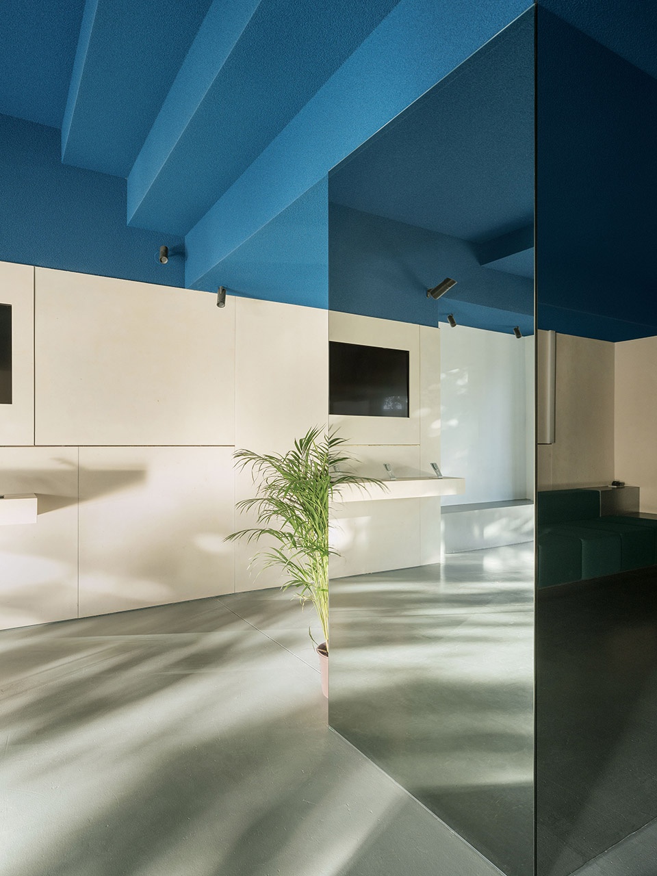 for puff film studio in barcelona by mh ap studio